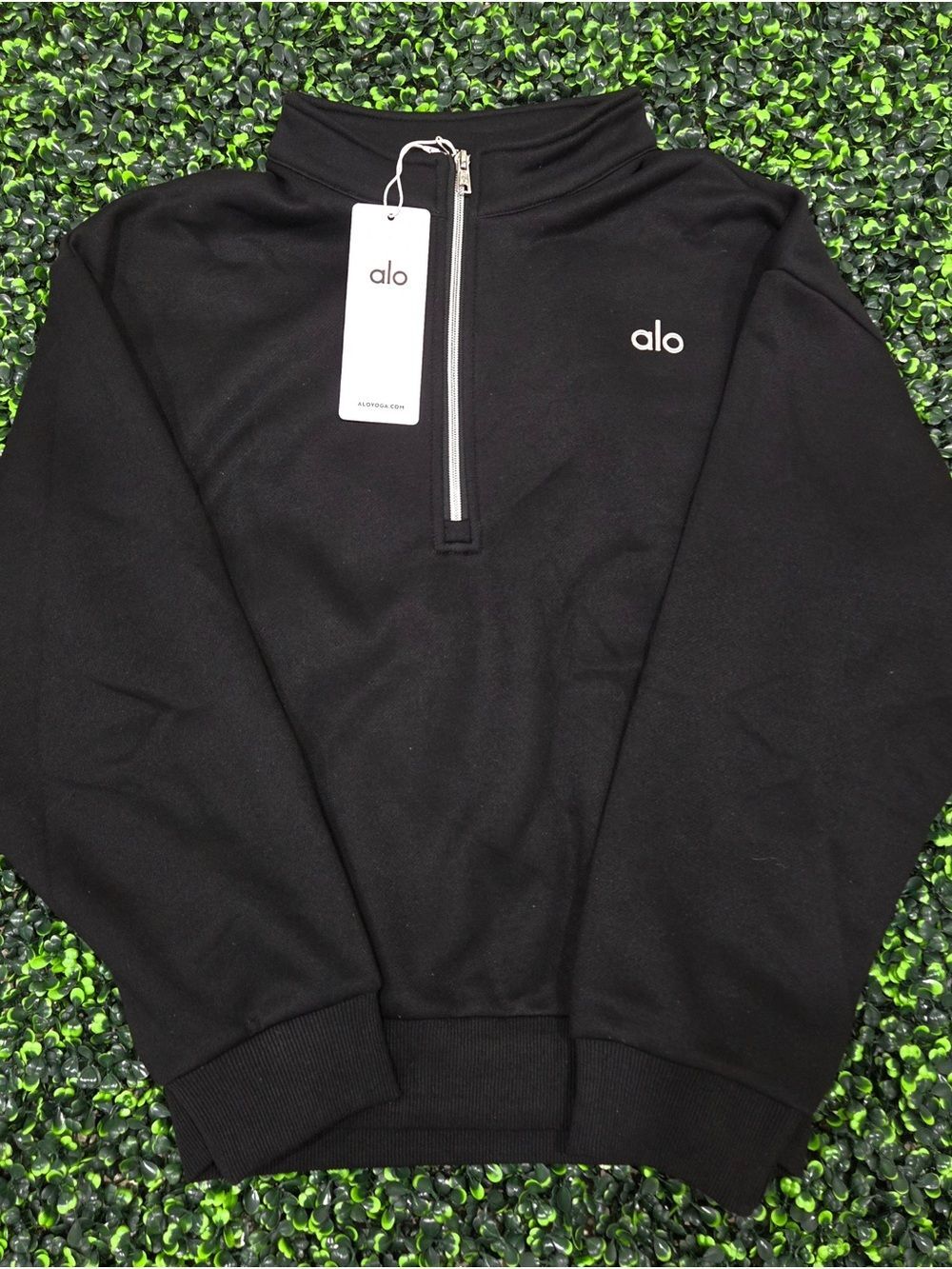 ALO Yoga Men's Black Half-Zip Sweatshirt